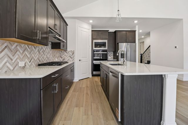 2433 Glacier Ridge, Corinth, TX 76210