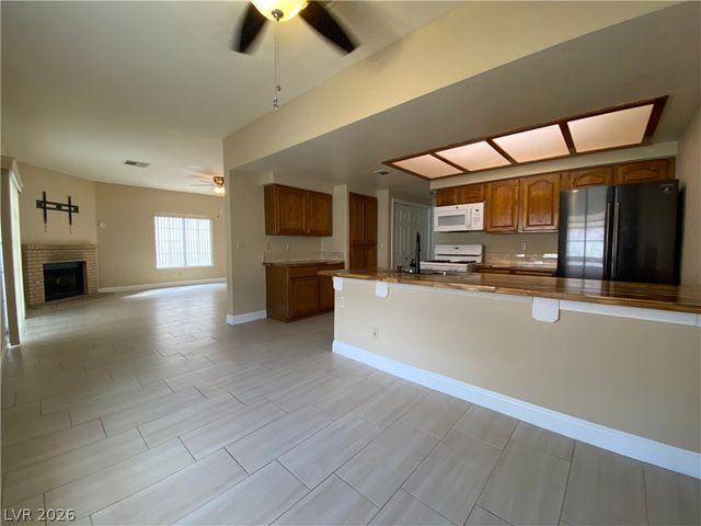 313 Beethoven Street, Las Vegas, NV 89145