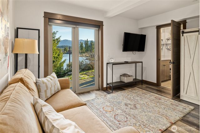 100 Wildflower Loop, Cle Elum, WA 98922