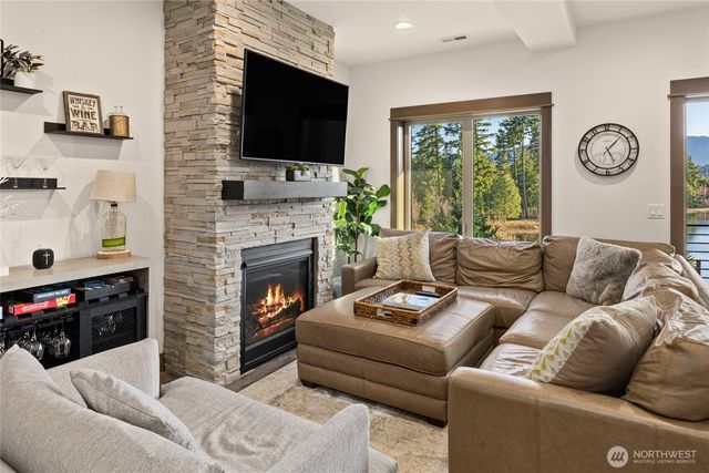 100 Wildflower Loop, Cle Elum, WA 98922