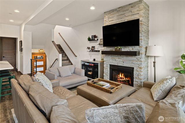 100 Wildflower Loop, Cle Elum, WA 98922