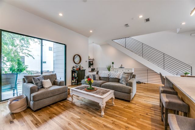 1839 Summit Avenue 3, Dallas, TX 75206