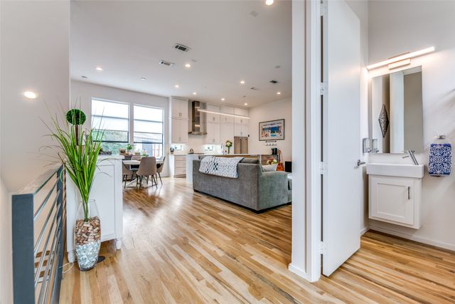 1839 Summit Avenue 3, Dallas, TX 75206