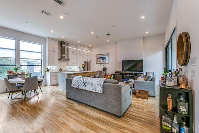 1839 Summit Avenue 3, Dallas, TX 75206