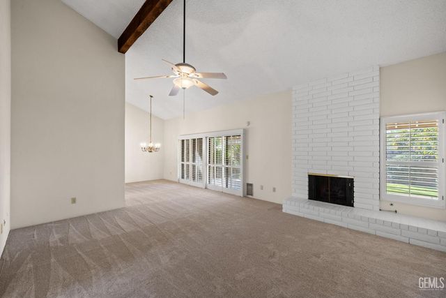 2300 El Portal Drive 63, Bakersfield, CA 93309