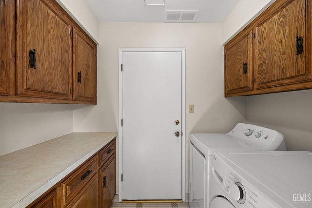 2300 El Portal Drive 63, Bakersfield, CA 93309