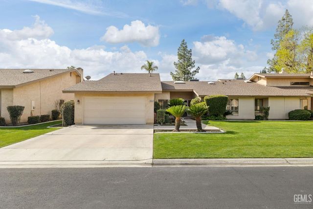 2300 El Portal Drive 63, Bakersfield, CA 93309