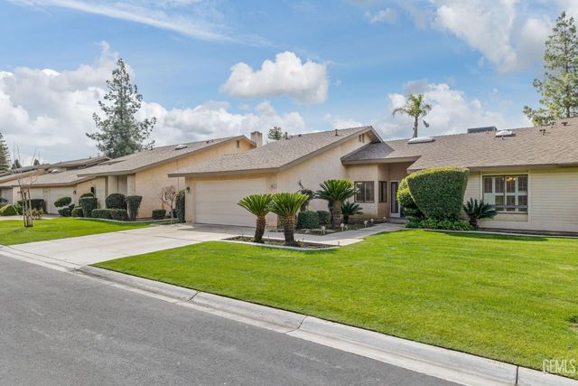 2300 El Portal Drive 63, Bakersfield, CA 93309