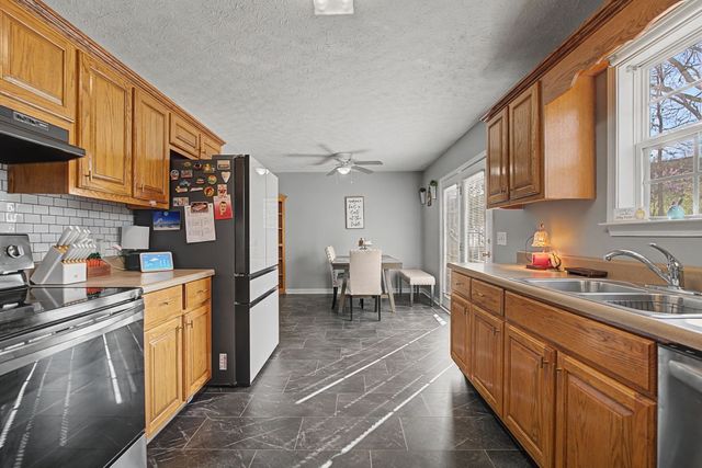 76 Providence Rd, Shelbyville, TN 37160