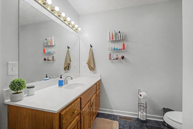 76 Providence Rd, Shelbyville, TN 37160