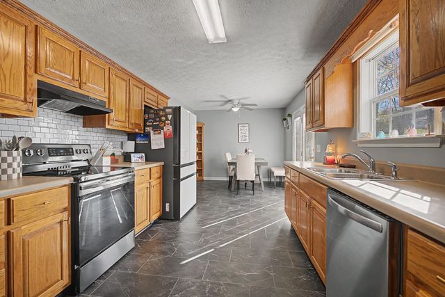 76 Providence Rd, Shelbyville, TN 37160