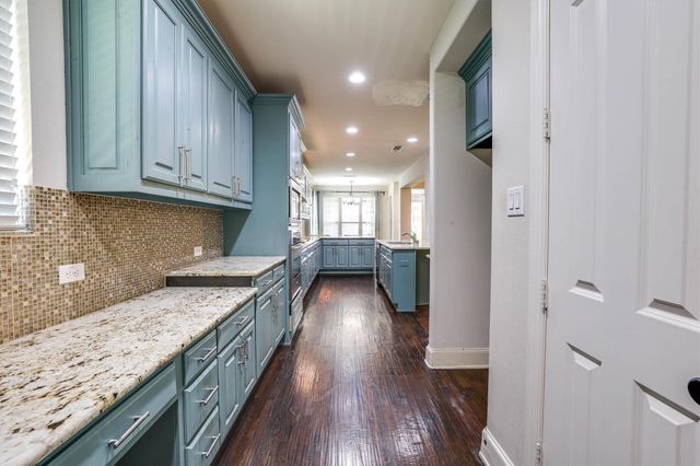 419 Rio Grande Drive, Irving, TX 75039