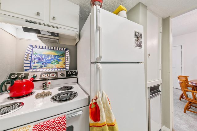 2503 Mccue Road 36, Houston, TX 77056