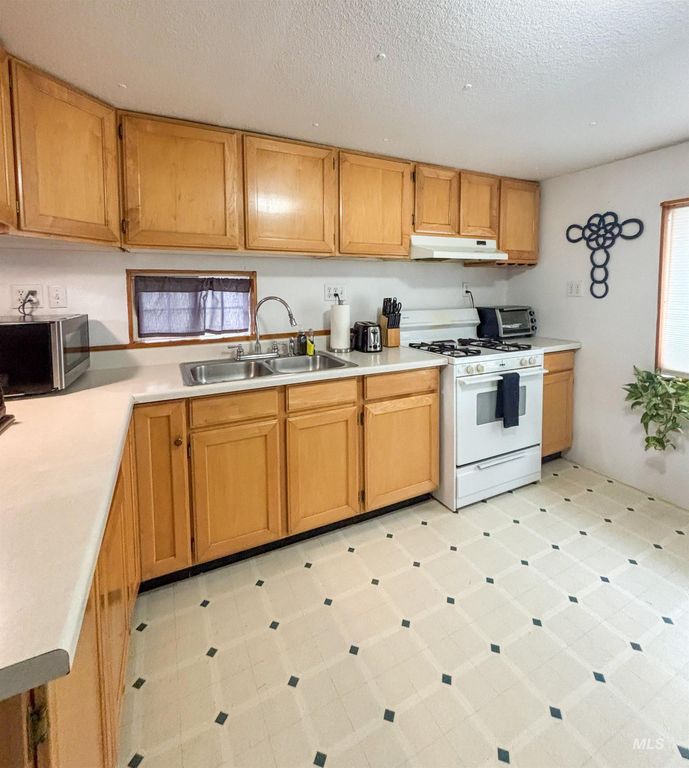 2280 Old Pullman 20, Moscow, ID 83843 photo 7