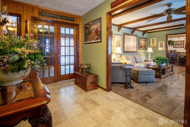 20 Edward Avenue, Monroe, NJ 08831