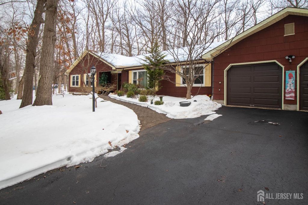 20 Edward Avenue, Monroe, NJ 08831