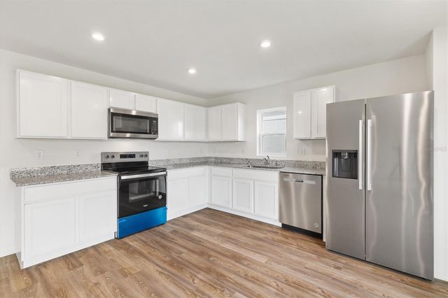 1941 IOWA DRIVE, Sumterville, FL 33585