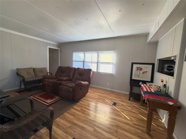 116 Avenue C, Brazoria, TX 77422