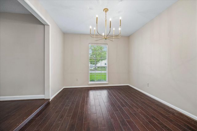 507 Blue Willow Drive, Houston, TX 77042