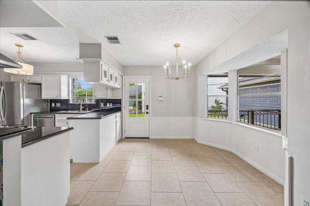 507 Blue Willow Drive, Houston, TX 77042