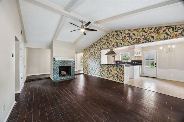 507 Blue Willow Drive, Houston, TX 77042