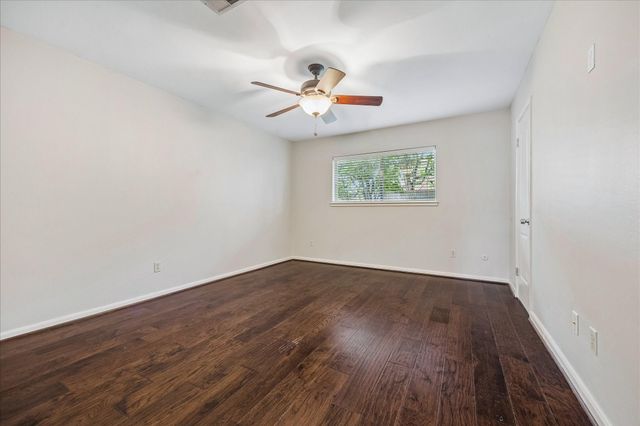 507 Blue Willow Drive, Houston, TX 77042