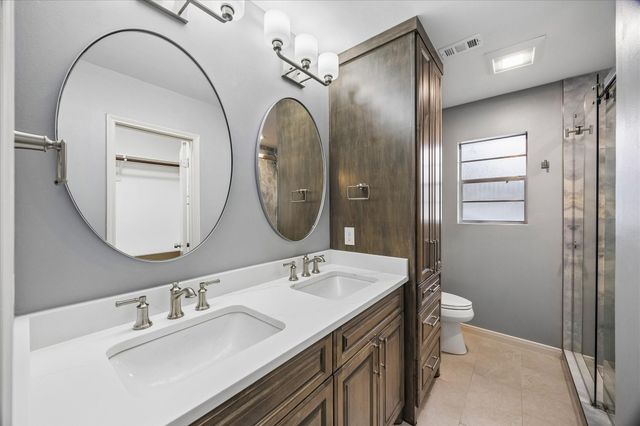 507 Blue Willow Drive, Houston, TX 77042