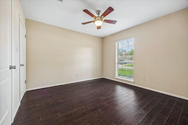 507 Blue Willow Drive, Houston, TX 77042