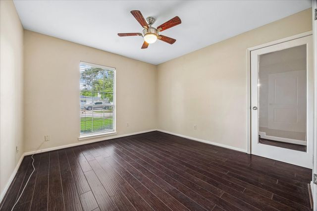 507 Blue Willow Drive, Houston, TX 77042