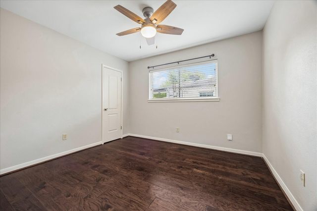 507 Blue Willow Drive, Houston, TX 77042