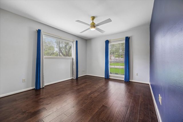 507 Blue Willow Drive, Houston, TX 77042