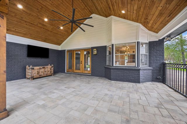 507 Blue Willow Drive, Houston, TX 77042