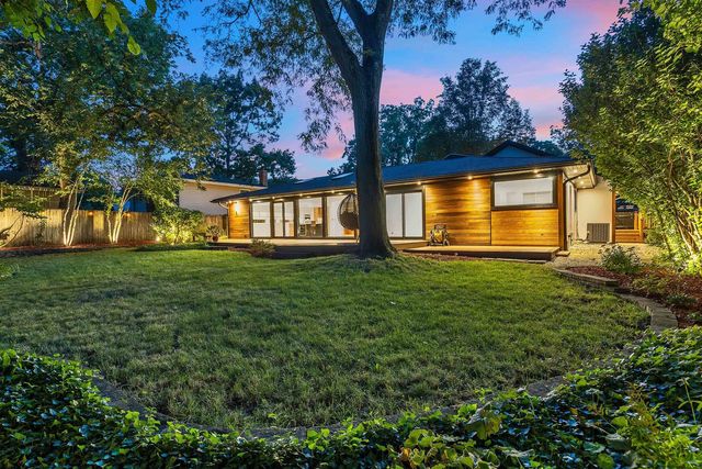 623 Echo Lane, Glenview, IL 60025