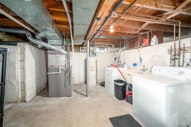 36551 Parkdale Street, Livonia, MI 48150