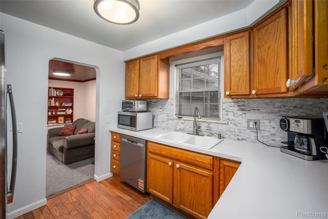 36551 Parkdale Street, Livonia, MI 48150