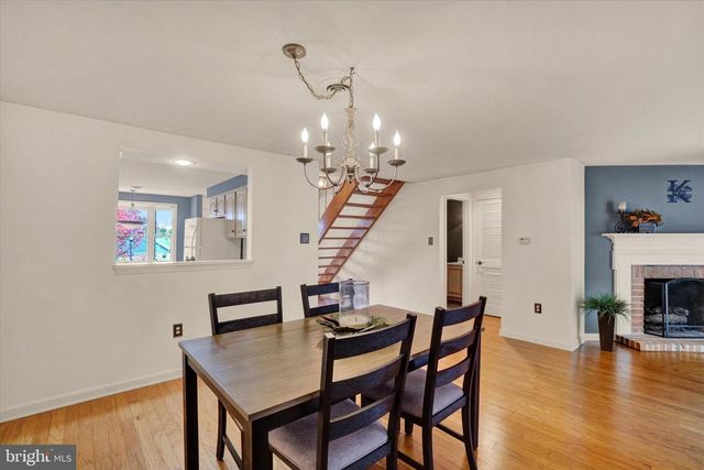 275 WYNTRE BROOKE DR, York, PA 17403