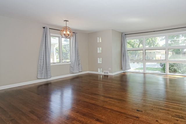 9128 Birch Avenue, Morton Grove, IL 60053