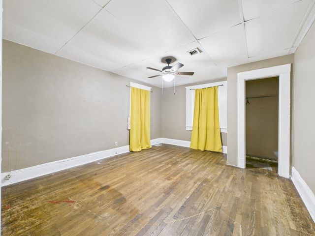 1021 S Topeka Ave, Wichita, KS 67211