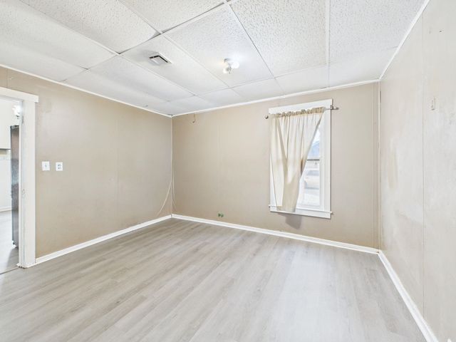 1021 S Topeka Ave, Wichita, KS 67211