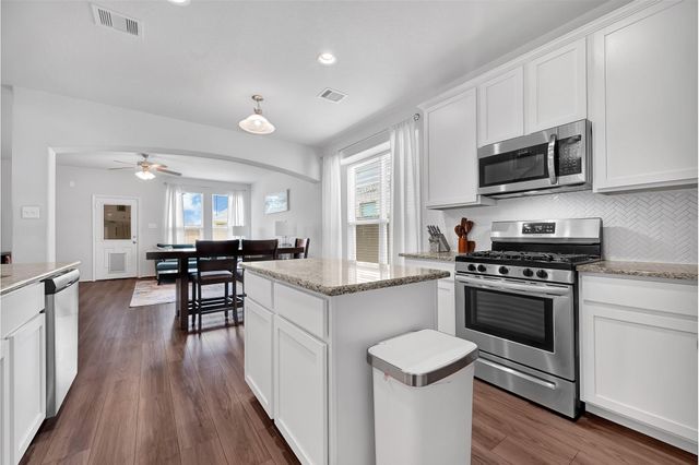 5304 Cascade Court, Alvin, TX 77511