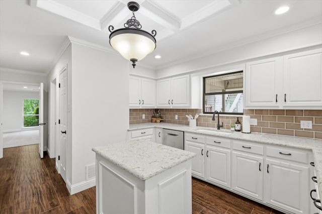 2400 Emerald Circle, Southlake, TX 76092