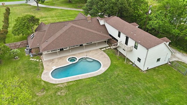 2400 Emerald Circle, Southlake, TX 76092
