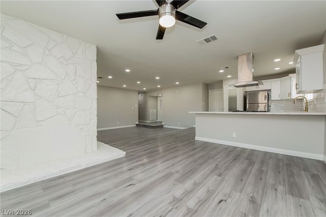 4550 San Rafael Avenue, Las Vegas, NV 89120