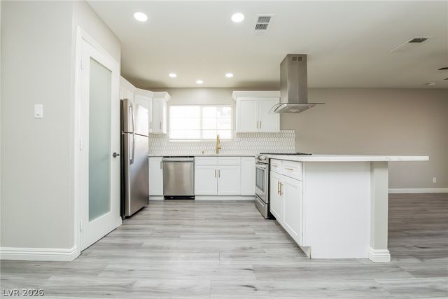 4550 San Rafael Avenue, Las Vegas, NV 89120