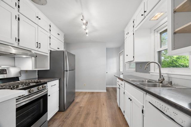 705 Oak STREET, South Milwaukee, WI 53172