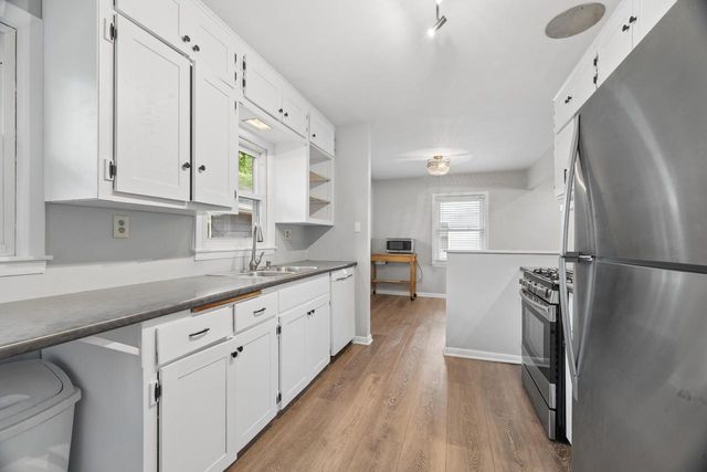 705 Oak STREET, South Milwaukee, WI 53172
