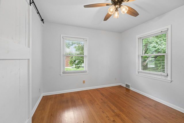 705 Oak STREET, South Milwaukee, WI 53172
