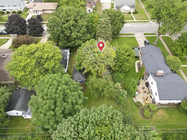 705 Oak STREET, South Milwaukee, WI 53172