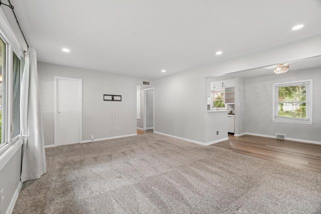 705 Oak STREET, South Milwaukee, WI 53172