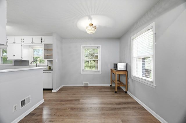 705 Oak STREET, South Milwaukee, WI 53172
